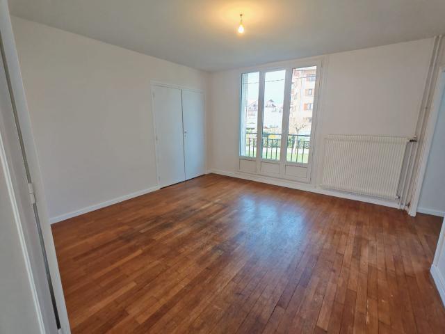 T3 bis avec cave et garage