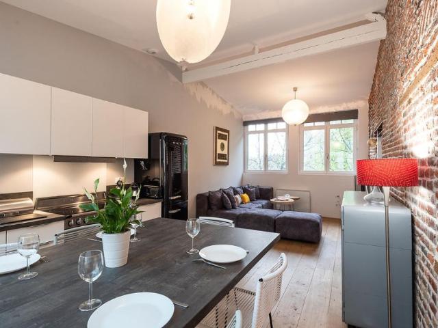 T3 bis MEUBLÉ de 69,75m², rue des deux épées – CENTRE / VIEUX LILLE réf 00693 001