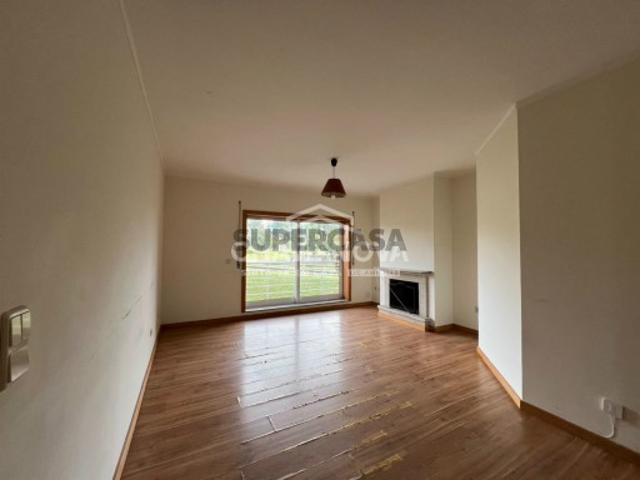 T3 c/ Lugar de Garagem em Canelas Edifício Prestige