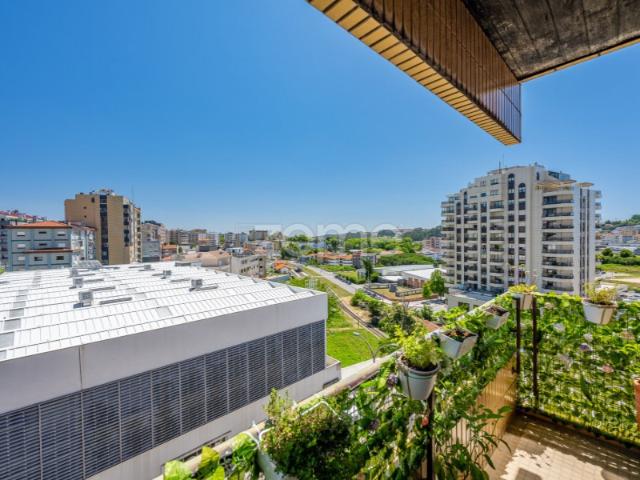 T3 c/ Vista Panorâmica sobre o Mercado, Av. Eng. Arantes Oliveira