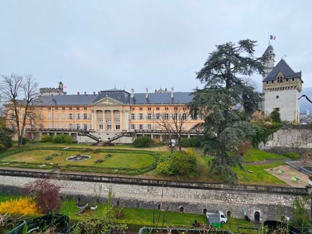 T3 cave et grenier
