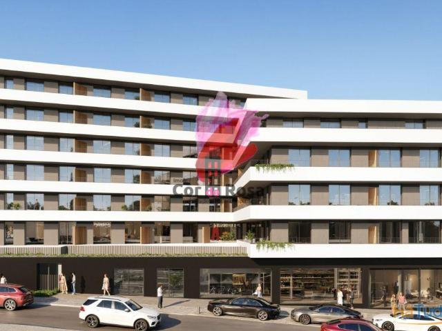 T3 centro de Paços de Ferreira com pequeno terraço | 26074059101