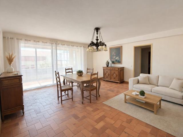 T3 CENTRE LE LAVANDOU