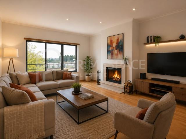 T3 com 155 m², 3 WC, Lareira e Parqueamento | Excelente Localização no Montijo