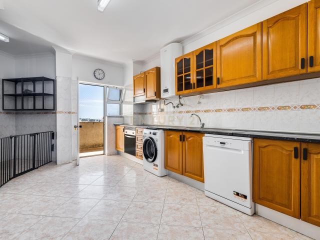 T3 com 155 m² no centro de Olhão | 330.000 €
