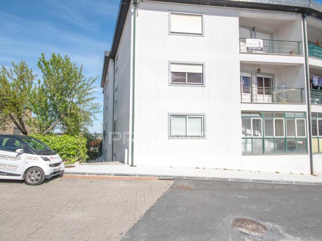T3 com 162 m² com garagem e sótão no Bairro da Luz – Guarda