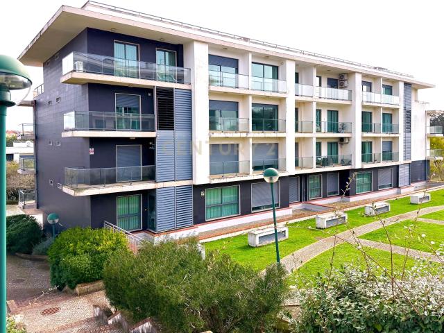T3 com 187 m² | Oeiras Golf & Residence | Suíte, 3 Varandas e Box para 2 Carros
