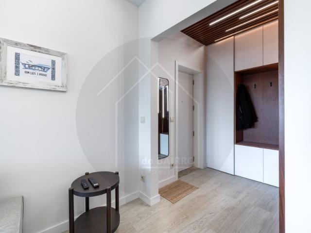 Apartamento no coração do Porto ideal para investimento urbano