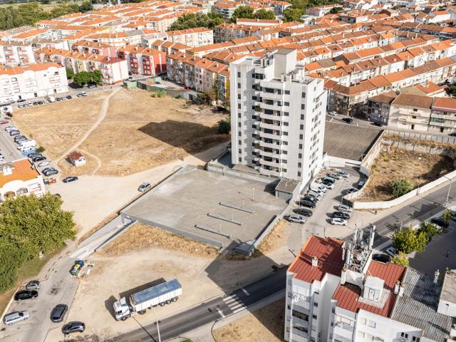 T3 com garagem e varanda, Lavradio, Barreiro