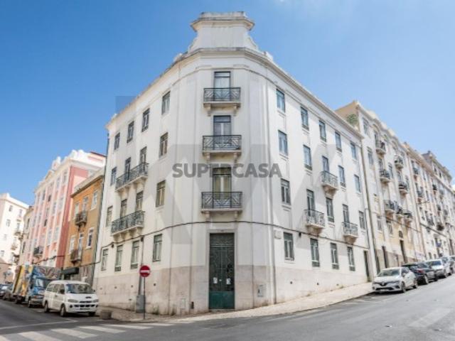 T3 com duas varanda e duas casas de banho Anjos