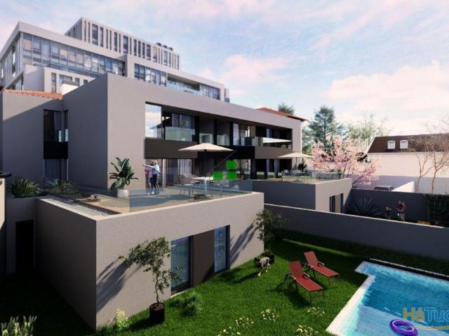 T3 COM JARDIM JUNTO À PRAÇA DAS FLORES | 26084069081