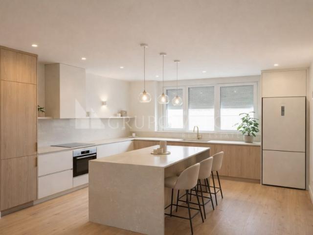 T3 com Suite Totalmente Remodelado | Feijó | Almada