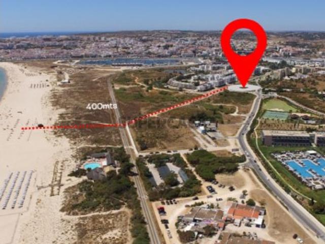 T3 com Piscina, garagem box e terraço individual