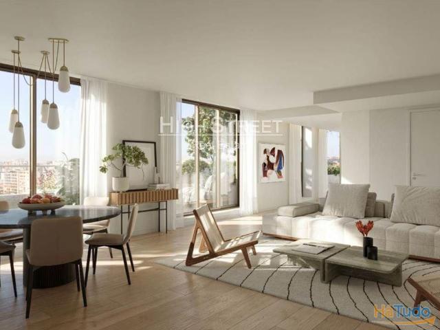 T3 com Terraço em Alvalade | 26083583112