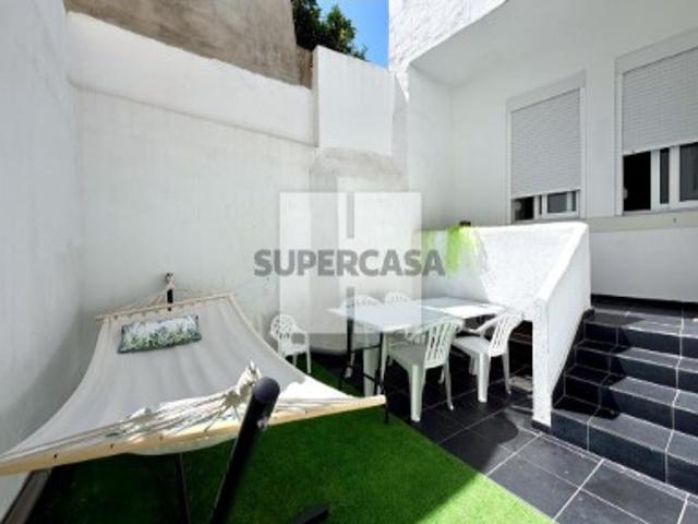 T3 com Terraço junto à Marina