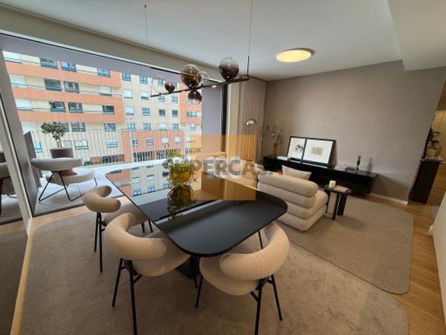 T3 com terraço na Arrábida