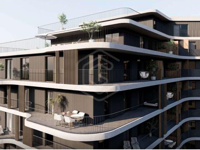 T3, com varanda com 70m2 e Box para 1 carro 110m² Oliveira Do Douro