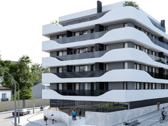 T3 com varanda de 23.5 e Lugar de garagem 107m² Covelas