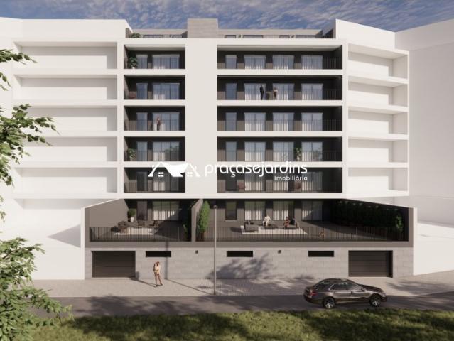 T3 com Varandas e Garagem para 2 Viaturas na Nova Alcobaça