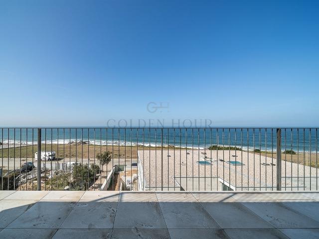 T3 com Vista Mar Garantida em Gaia 125m² Canidelo