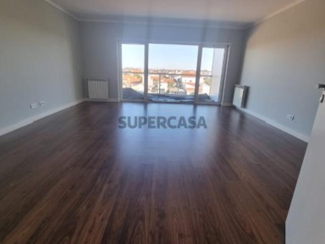 T3 com Vista Mar, 2 Parqueamentos e Acabamentos de Qualidade Funchalinho 479.000€