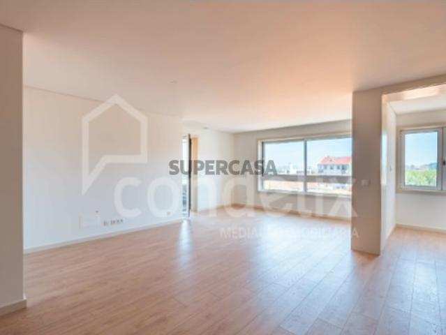 T3, completamente remodelado, Mafamude