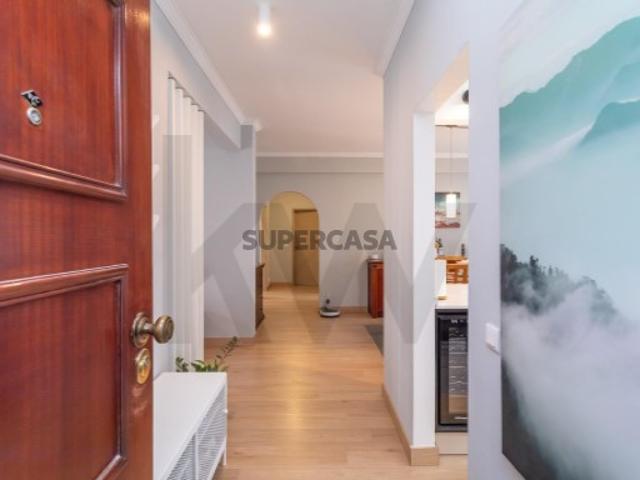 T3 Contemporâneo com Garagem em Alcabideche, Cascais