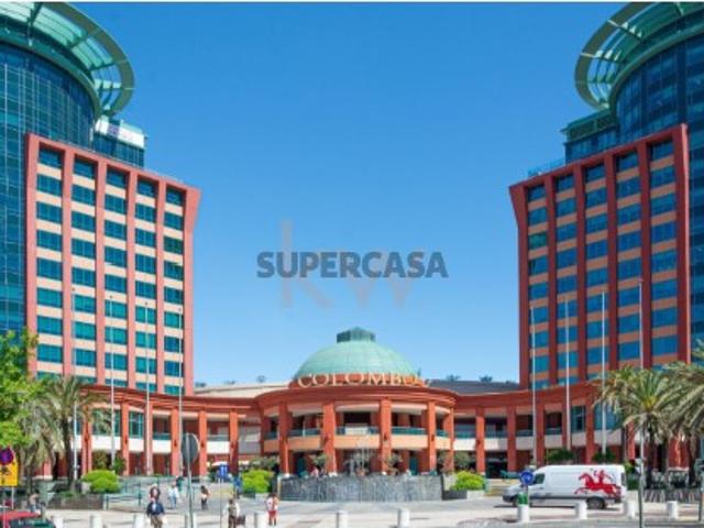 T4 convertido em T2 São Domingos Benfica