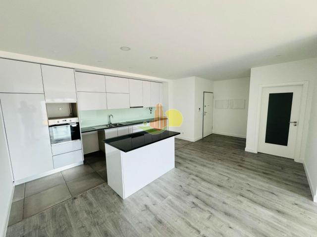 T3 condomínio com piscina. Novo 118m² São Pedro