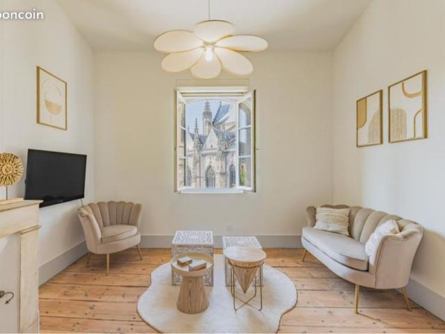 T3 coup de cœur – Dernier étage – Terrasse – Bordeaux – 66 m² habitables – Vendu meublé