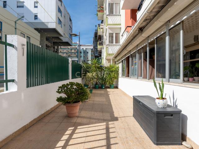 T3 c/terraço, Linda a Velha