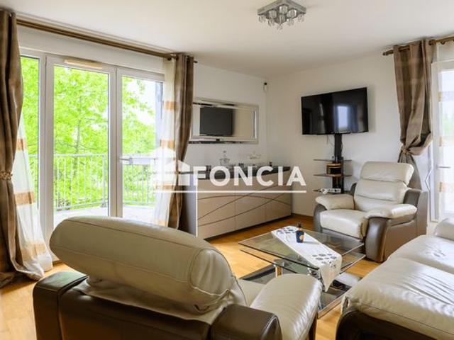 T3, dans résidence de standing, belles prestations, terrasses et place de parking