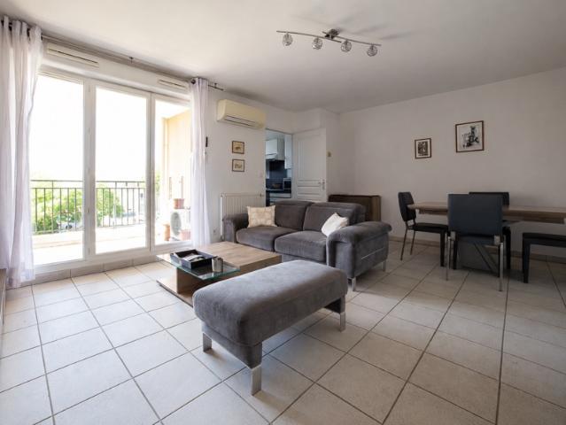 T3 de 63,49 m2 avec clim, terrasse et box fermé