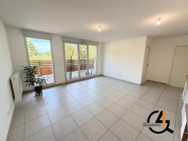 T3 de 60m2 avec terrasse de 13,20m2 et double parking