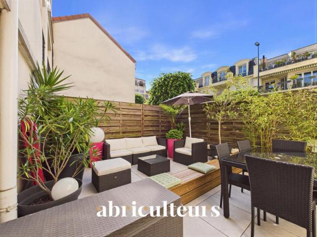 T3 de 61 m² avec grande terrasse Sud Ouest Parking Cave – La Garenne Colombes