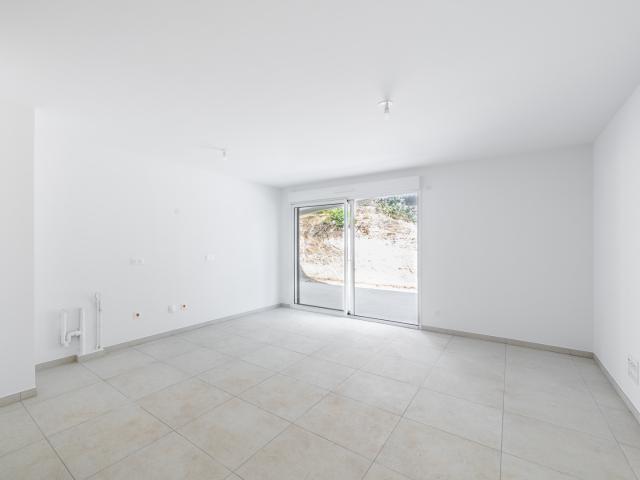 T3 de 67,55 m² avec 256 M² de jardin et 26 M² de terrasses Cannes