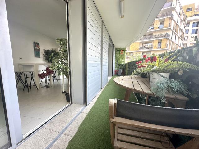 T3 de 64 m2 avec sa terrasse de 29 m2 en plein coeur de Port Marianne