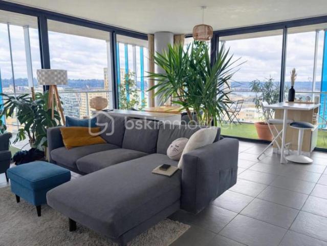 T3 de 68 m² avec TERRASSE de 45 m² et vue exceptionnelle – Bordeaux Euratlantique