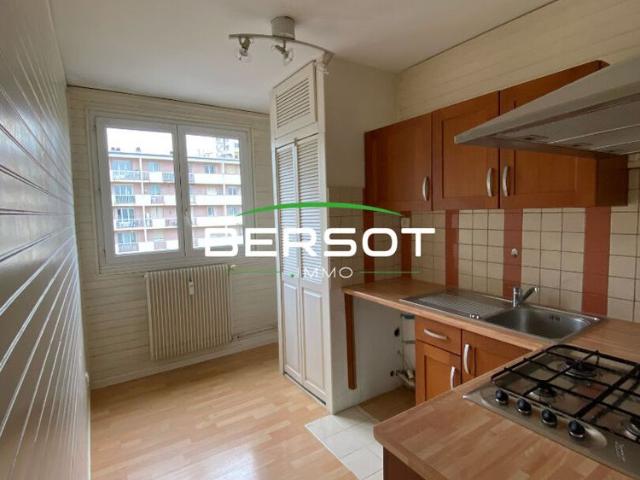 T3 de 69m² avec balcon et cave quartier Saint Claude