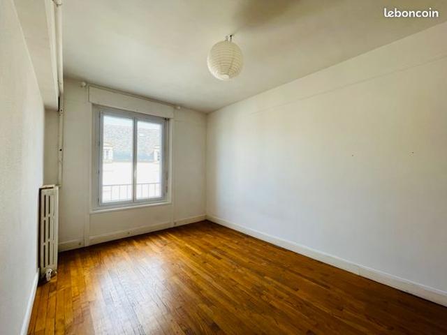 T3 de 80 m² avec balcon vue mer Quartier Solidor