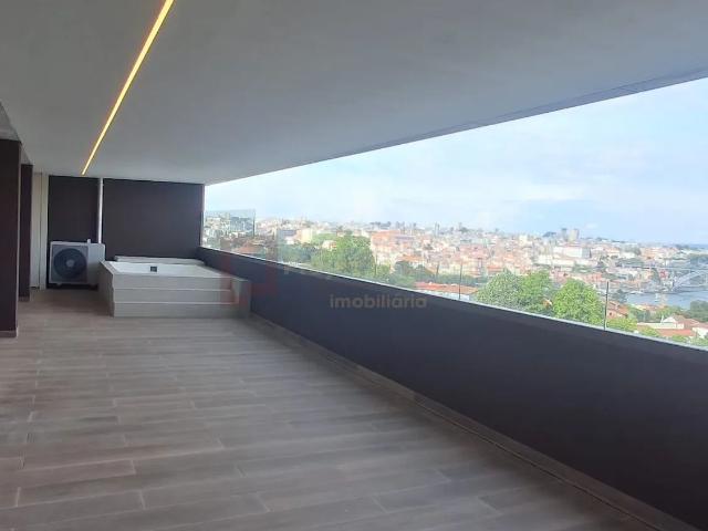T3 de Luxo com Jacuzzi Vistas Rio Douro