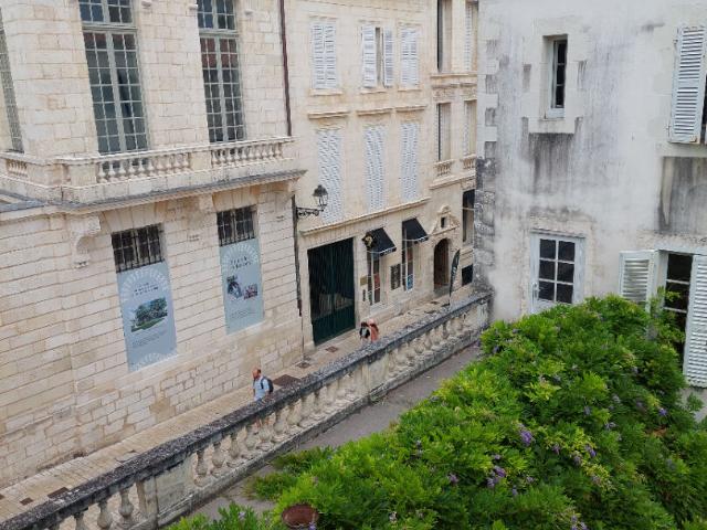 T3 DERNIER ETAGE CV