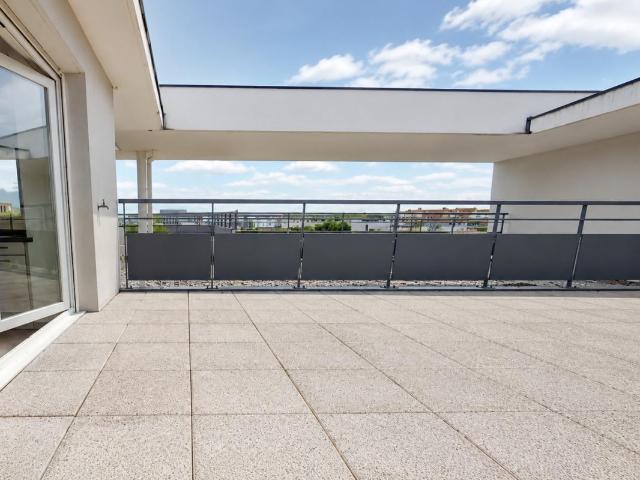 T3 DERNIER ETAGE GRANDE TERRASSE ET GARAGE
