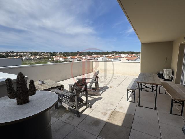 T3 Dernier étage Terrasse spectaculaire de 45 m2