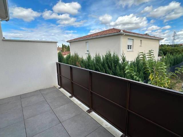 T3 DUPLEX + 2 STATIONNEMENTS ROQUES
