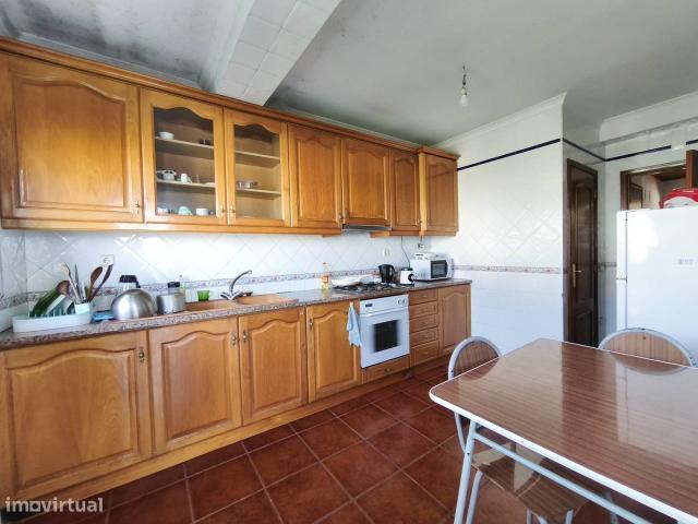 T3 Duplex c/ Garagem perto do Hospital dos Coves