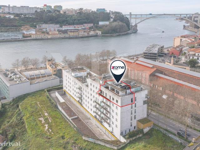 T3 duplex com Varanda,Terrao e Garagem em Massarelos vistas Rio Douro