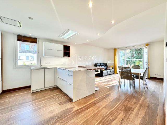 T3 Duplex avec terrasse, jardin et garage a sillingy !