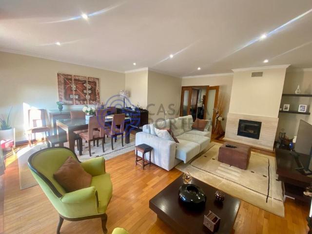 T3 Duplex em Cond. Privado / Piscina / Garagem fechada p/ 3. 152m² Perafita, Lavra e Santa Cruz do Bispo