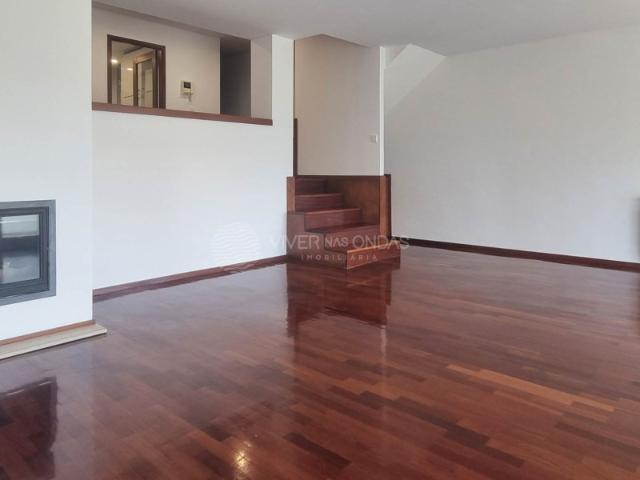 T3 Duplex em Vermoim, Maia | Espaço, Conforto e Localização Privilegiada